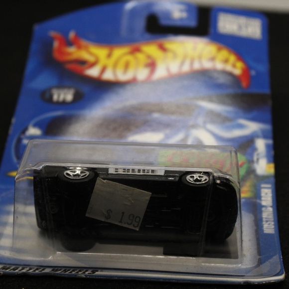 2002 Hot Wheels HWC/RLC #179 Mustang Mach 1 RTW Card Bermudez - Picture 3 of 4